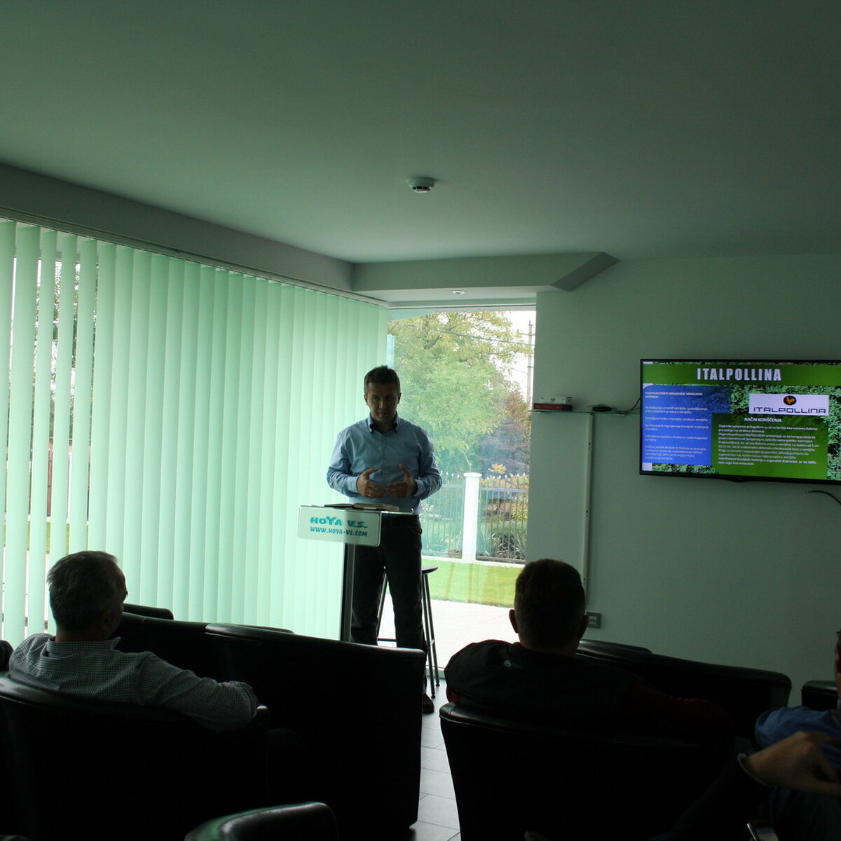 p186ghijg75k61t4t1f3o11s5ohg8.jpg